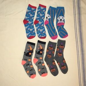 Fun 4 pairs of ladies socks dog/cat prints